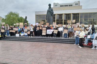 У Луцьку відбулася акція проти нового Цивільного кодексу У Луцьку відбулася акція проти нового Цивільного кодексу