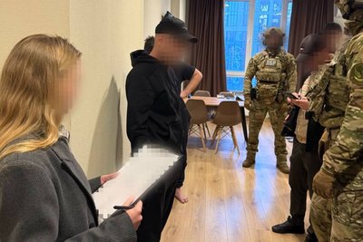 У Харкові судитимуть сімох людей, які вимагали гроші з наркозалежних під виглядом поліції