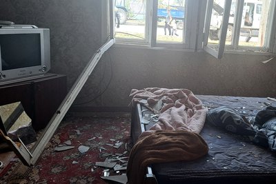 Вісім вибухів, вісім ракет: наслідки нічного обстрілу Добропілля на Донеччині Вісім вибухів, вісім ракет: наслідки нічного обстрілу Добропілля на Донеччині