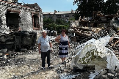"Акуратний будиночок. Був". У подружжя з Костянтинівки згорів дім після авіаудару РФ: репортаж про наслідки