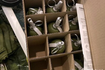Продала неповнолітнім петарди — у Звягелі оштрафували працівницю крамниці піротехніки Продала неповнолітнім петарди — у Звягелі оштрафували працівницю крамниці піротехніки