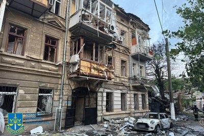 Унаслідок атаки на Одесу загинули дві людини, ще девʼять постраждали Унаслідок атаки на Одесу загинули дві людини, ще девʼять постраждали