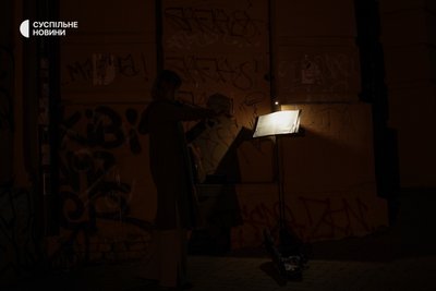 Місто у пітьмі. Київ вже тиждень у режимі економії електрики (Фоторепортаж) Місто у пітьмі. Київ вже тиждень у режимі економії електрики (Фоторепортаж)