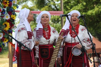 Презентували "Пиріг Єдності": на Житомирщині на етнофестивалі встановили рекорд України Презентували "Пиріг Єдності": на Житомирщині на етнофестивалі встановили рекорд України