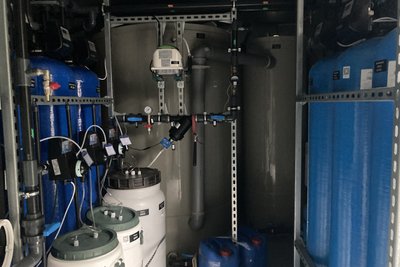 Станція для очищення води, яку встановили на території Харківської обласної клінічної лікарні Станція для очищення води, яку встановили на території Харківської обласної клінічної лікарні