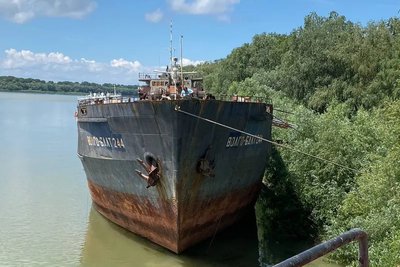 На Одещині продають дев'ять суден одним лотом: серед них є пошкоджені атаками РФ На Одещині продають дев'ять суден одним лотом: серед них є пошкоджені атаками РФ