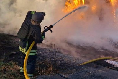 Росія атакувала підстанцію одного з підприємств у Коростені: мікрорайон залишився без тепла Росія атакувала підстанцію одного з підприємств у Коростені: мікрорайон залишився без тепла