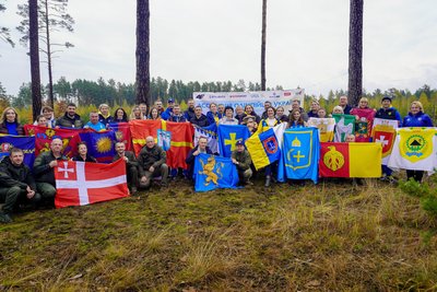 На місці знищеної військами РФ зеленої зони на Житомирщині посадили "Олімпійський ліс" На місці знищеної військами РФ зеленої зони на Житомирщині посадили "Олімпійський ліс"