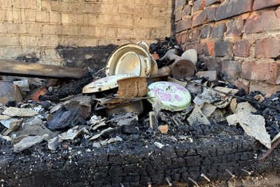 "Накрила собою сина, хлопчик не вижив". Очевидці розповіли про атаку на Великий Бобрик "Накрила собою сина, хлопчик не вижив". Очевидці розповіли про атаку на Великий Бобрик