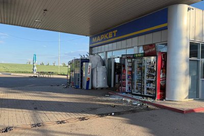 Пошкоджена заправка біля села Волохів Яр Балаклійської громади, 2 червня 2026 року Пошкоджена заправка біля села Волохів Яр Балаклійської громади, 2 червня 2026 року