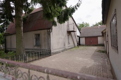 Вимираючі села: як живе пастор у селі на Житомирщині, де залишилися близько 20 людей Вимираючі села: як живе пастор у селі на Житомирщині, де залишилися близько 20 людей