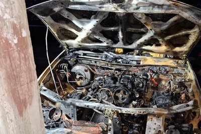 Спалене авто воїнів ЗСУ Спалене авто воїнів ЗСУ