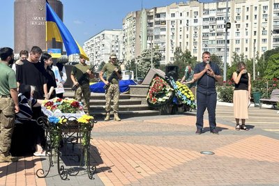 На Одещині попрощалися з загиблим на фронті військовим На Одещині попрощалися з загиблим на фронті військовим