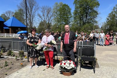 Увіковічнили подвиг захисників-односельчан: у громаді на Житомирщині відкрили Алею Героїв Увіковічнили подвиг захисників-односельчан: у громаді на Житомирщині відкрили Алею Героїв