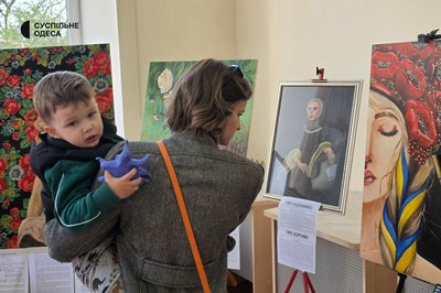 "Про жінок та для жінок": в Одесі відбувся "Кульурний рейд" на честь Лесі Українки "Про жінок та для жінок": в Одесі відбувся "Кульурний рейд" на честь Лесі Українки