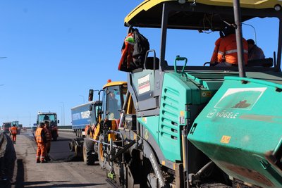 На Житомирщині ремонтують міжнародні та національні дороги — де працює техніка