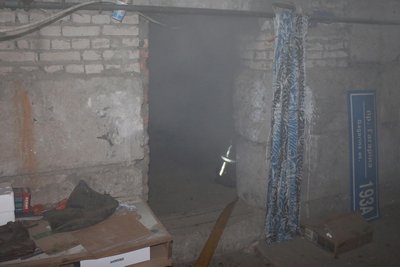 У Харкові загорівся підвал у п'ятиповерхівці: один чоловік загинув, 40 людей евакуювали У Харкові загорівся підвал у п'ятиповерхівці: один чоловік загинув, 40 людей евакуювали