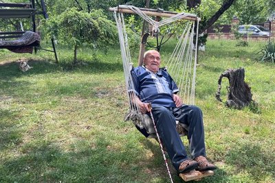 Робить руханку, користується ноутбуком та водить авто: як живе 100-річний Іван Дворжак з Рівненщини Робить руханку, користується ноутбуком та водить авто: як живе 100-річний Іван Дворжак з Рівненщини