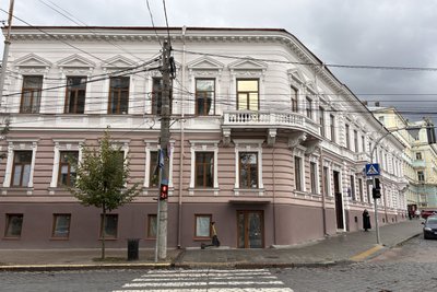 У Чернівцях відреставрували фасади трьох історичних будівель У Чернівцях відреставрували фасади трьох історичних будівель
