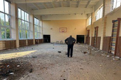 Зруйнований внаслідок російської атаки 100-річний коледж у Богодухові, Харківська область, 5 вересня 2025 року Зруйнований внаслідок російської атаки 100-річний коледж у Богодухові, Харківська область, 5 вересня 2025 року