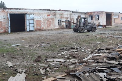 Російський дрон знищив СТО та 120 тонн сої в Охтирці Російський дрон знищив СТО та 120 тонн сої в Охтирці