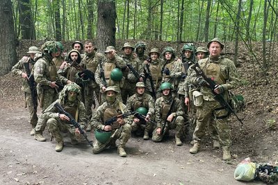 "Я їв і хотів плакати": доброволець із Рівненщини про звільнений Херсон, поранення та загибель побратима "Я їв і хотів плакати": доброволець із Рівненщини про звільнений Херсон, поранення та загибель побратима