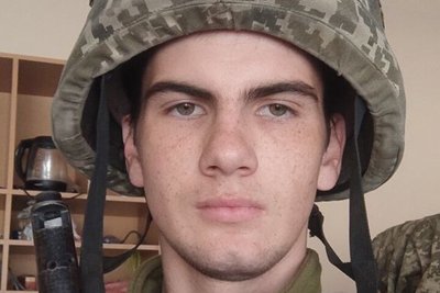 «Вони вилікують вас, а ви врятуєте їх»: історія родини з Луганщини, яка всиновила чотирьох дітей після загибелі сина «Вони вилікують вас, а ви врятуєте їх»: історія родини з Луганщини, яка всиновила чотирьох дітей після загибелі сина
