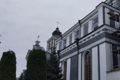 Скелет мамонта у будівлі церкві: як зберігають музейний експонат у Житомирі Скелет мамонта у будівлі церкві: як зберігають музейний експонат у Житомирі