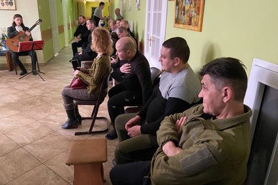 Для військових на реабілітації в Луцьку організувати концерт камерної музики Для військових на реабілітації в Луцьку організувати концерт камерної музики