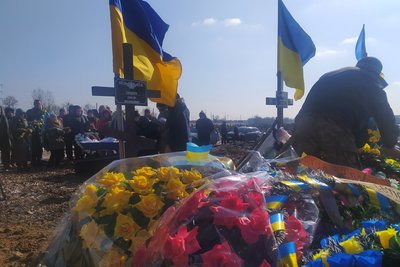 У Харкові поховали нацгвардійця та бойового медика У Харкові поховали нацгвардійця та бойового медика