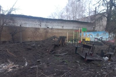 Куп'янськ обстріляли ракетами "С-300", влучили на територію дитячого садка Куп'янськ обстріляли ракетами "С-300", влучили на територію дитячого садка