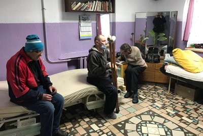 У мене немає дому. Як безхатьки виживають під час війни у Миколаєві