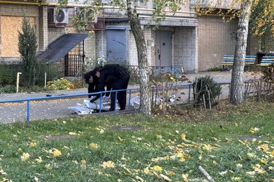 Російський БпЛА влучив у багатоповерхівку в Сумах Російський БпЛА влучив у багатоповерхівку в Сумах