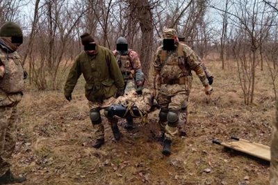 "Жоден з врятованих не помер": як парамедик з одеської бригади витягує військових під обстрілами "Жоден з врятованих не помер": як парамедик з одеської бригади витягує військових під обстрілами