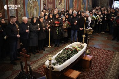 У Києві попрощалися з військовим та активістом Павлом Петриченком У Києві попрощалися з військовим та активістом Павлом Петриченком