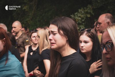 "Він був зразковим військовослужбовцем": під Одесою прощалися із зооволонтером, який загинув на Херсонщині "Він був зразковим військовослужбовцем": під Одесою прощалися із зооволонтером, який загинув на Херсонщині