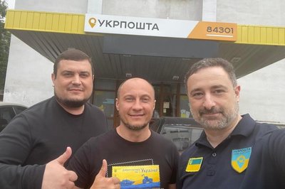 Як працює пошта під час війни: історія листоноші з Донеччини Як працює пошта під час війни: історія листоноші з Донеччини