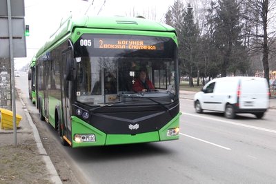 Безквитковий проїзд у Житомирі: скільки штрафів щомісяця виписують контролери Безквитковий проїзд у Житомирі: скільки штрафів щомісяця виписують контролери