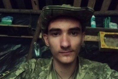 "Я просив, щоб мене добили": 20-річний оборонець на псевдо "Вольт" розповів про контрнаступ, бої та втрату кінцівок