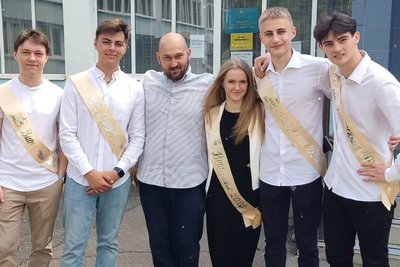 "Мемчики зближують": вчитель історії про сучасну освіту, кордони зумерів та війни за студентів "Мемчики зближують": вчитель історії про сучасну освіту, кордони зумерів та війни за студентів