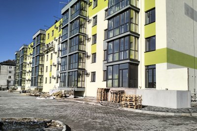 В Ковелі завершують будівництво багатоповерхівки для переселенців — житло для ВПО на Волині