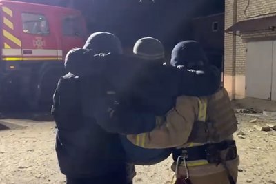 У Охтирці БпЛА влучив у багатоповерхівку У Охтирці БпЛА влучив у багатоповерхівку