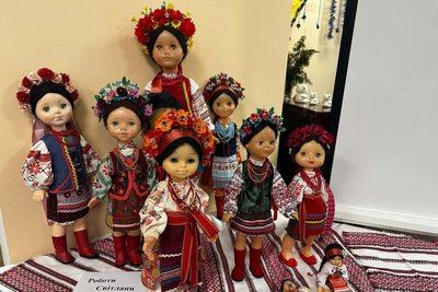 Продала колекцію заради допомоги війську: історія колекціонерки ляльок з Одещини Продала колекцію заради допомоги війську: історія колекціонерки ляльок з Одещини