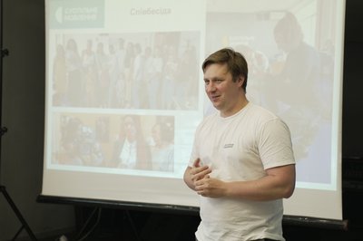 "Стань голосом громади": команда Суспільного Житомир поїхала в громади у пошуках кореспондентів гіперлокальної мережі "Стань голосом громади": команда Суспільного Житомир поїхала в громади у пошуках кореспондентів гіперлокальної мережі