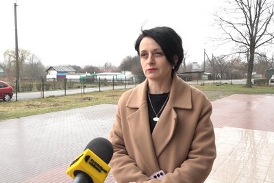 В селі на Житомирщині в пам'ять про загиблих військових висадили алею сакур В селі на Житомирщині в пам'ять про загиблих військових висадили алею сакур