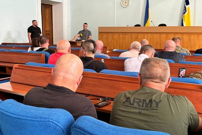 У Житомирі представники місцевої влади разом з громадськістю та ветеранами обговорили програму ветеранської політики У Житомирі представники місцевої влади разом з громадськістю та ветеранами обговорили програму ветеранської політики