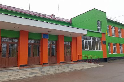 Збудували укриття та зробили ремонт — у громаді на Житомирщині у ліцеї відновили очне навчання Збудували укриття та зробили ремонт — у громаді на Житомирщині у ліцеї відновили очне навчання