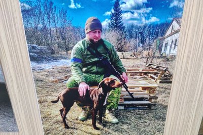 "Це наші друзі, це наші побратими". У Дніпрі відкрилася виставка світлин “Чотирилапі друзі хоробрих” "Це наші друзі, це наші побратими". У Дніпрі відкрилася виставка світлин “Чотирилапі друзі хоробрих”