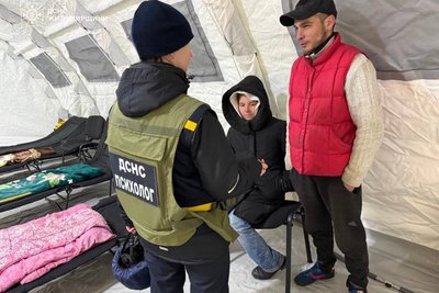 В Озерному на Житомирщині "шахед" влучив у багатоповерхівку, є загиблий