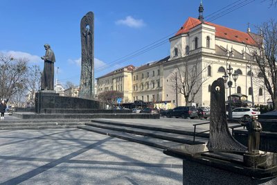 Мініатюра пам'ятника Шевченкові у Львові Мініатюра пам'ятника Шевченкові у Львові